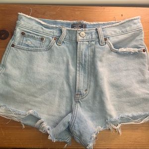Abercrombie & ditch Annie High Rise Short